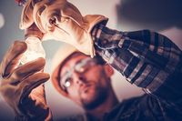 Изключително добри ел услуги 17