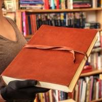 Огромно разнообразие от подарък за жена 9 от Elephant bookstore Огромно разнообразие от подарък за жена 9
