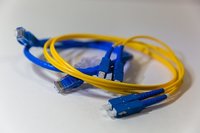 Огромно разнообразие от кабелни обувки 26