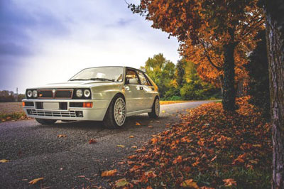Learn about Classic Car Dealers 16