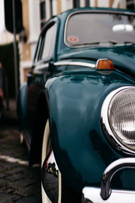 Check our collection of Classic Car Dealers 37