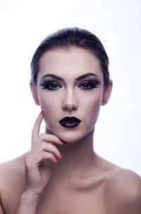 Разгледайте Филъри за скули 15