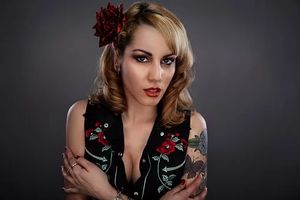 Намерете най-добрите оферти за Филъри за скули 36
