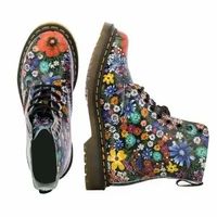 Dr Martens - 91989 награди Dr Martens - 77143 награди