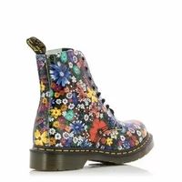 Dr Martens - 84392 снимки Dr Martens - 32754 снимки