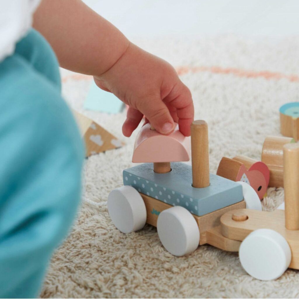 дървени играчки - 7630 клиенти дървени играчки - 89033 клиенти